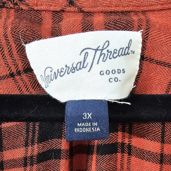 Universal Thread plaid flannel tunic - Picture 6 of 8